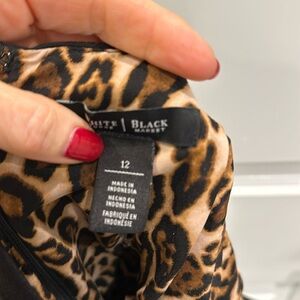 WHBM White House Black Market Classic Black Above Knee Skirt 12